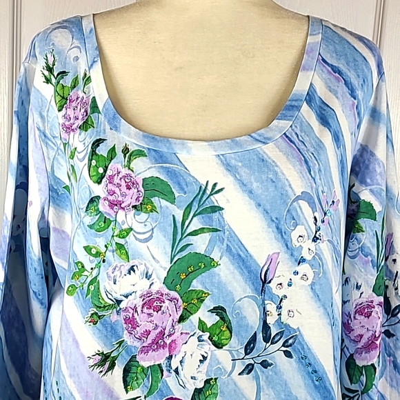 Collections Etc Assymetrical Hem Floral Blouse - Picture 2 of 12